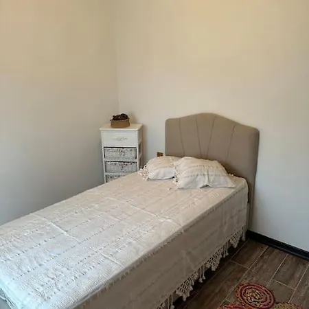 Dag Evi/yesilli Icinde Kir Evi Apartment *